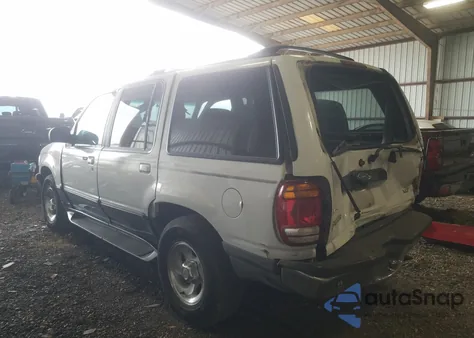 1998 Ford Explorer z USA, uszkodzony, nr VIN 1FMZU32E2WZA28646